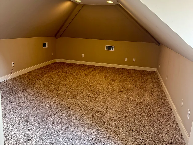 364 Springhill Dr — Photo 17