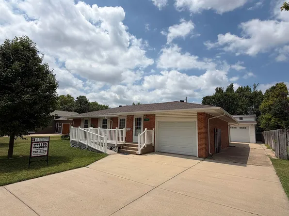 1619 Van Fleet Ln, Great Bend, KS 67530