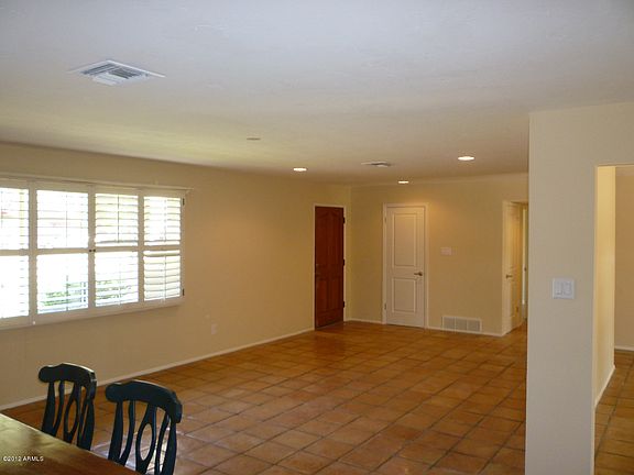 3rd image of 49 E Palmcroft Dr