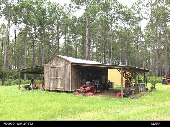 4th image of 1400 Pine Hill Rd