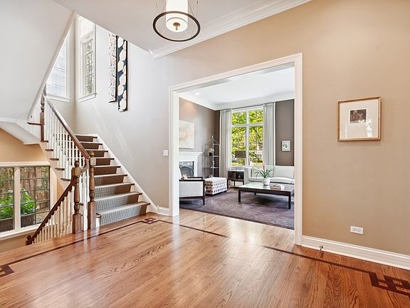 3rd image of 1301 Greenwood Ave