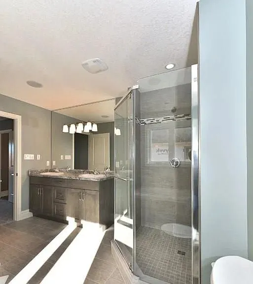 3135 Pincombe Dr — Photo 20