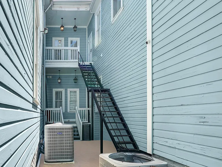 216 W Park Ave #C — Photo 39