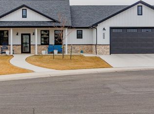 1090 Morning Glory Ln, Powell, WY 82435