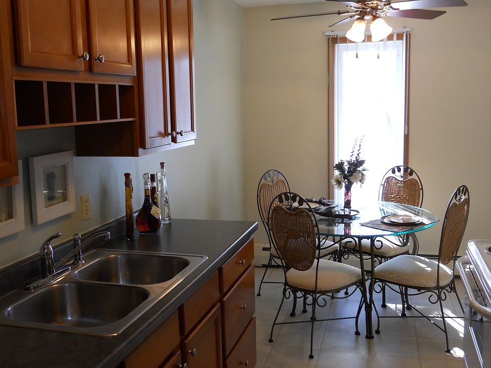 1st image of 3957 Valley View Dr S APT 208