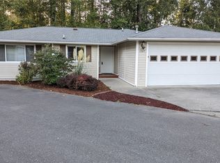 1327 N Waugh Rd, Mount Vernon, WA 98273