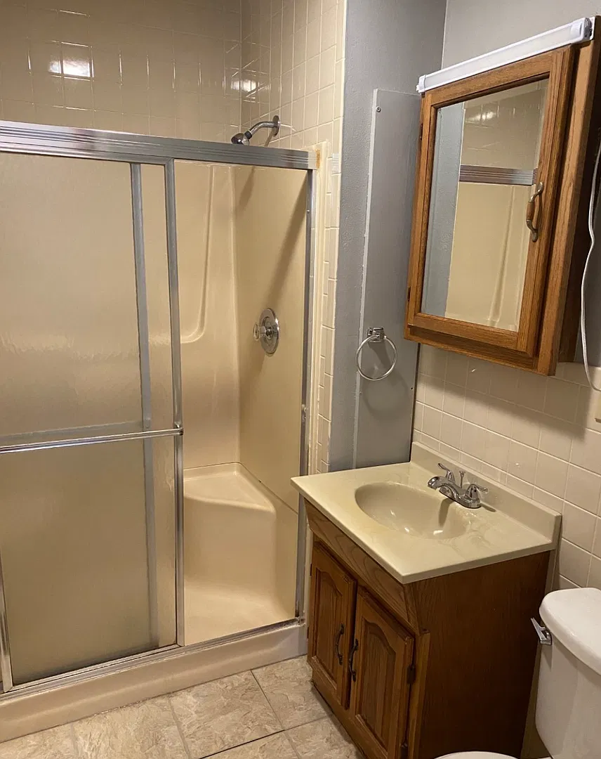 Welcome Home! 2 Bedroom 1 Bathroom House with Attached Carport! — Photo 4