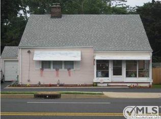 530 Newman Springs Rd, Lincroft, NJ 07738