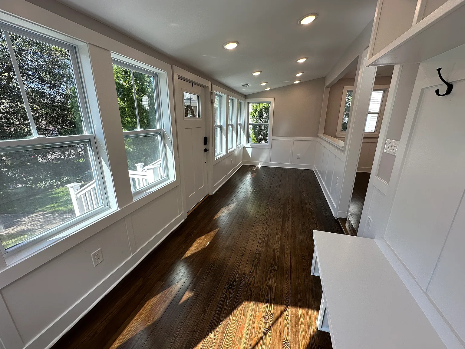 416 Ludlow Ave — Photo 3
