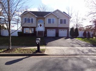 424 Jarrard St, Piscataway, NJ 08854
