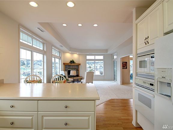 3rd image of 1909 Skyline Way Suite 201