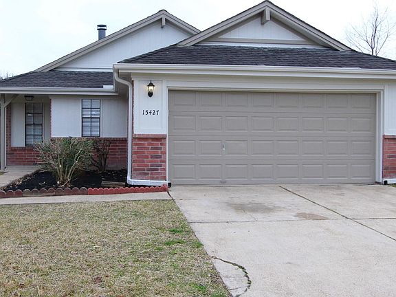 2nd image of 15427 Evergreen Grove Dr