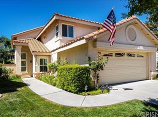 15653 Meadow Dr, Santa Clarita, CA 91387