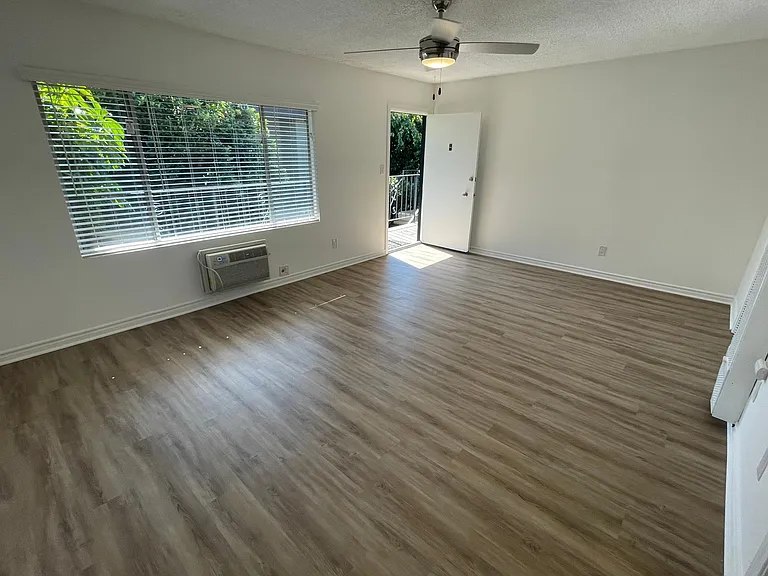 Charter House — Photo 16
