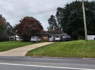 2872 Four Mile Rd NW, Grand Rapids, MI 49544