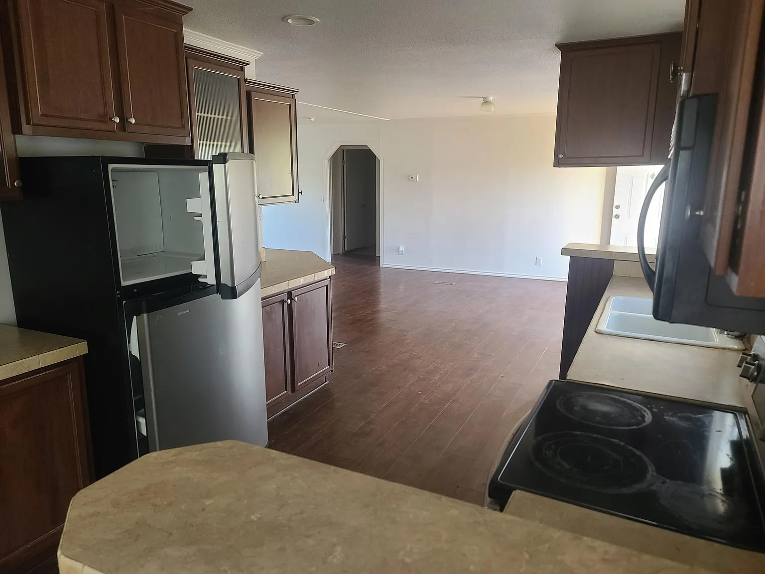 3 bed, 1440 sqft, $1,500 — Photo 3