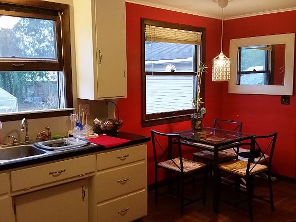 4th image of 4701 Karen Dr