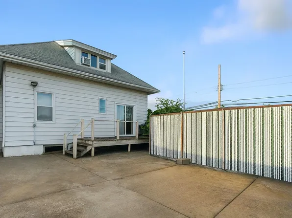 96-20 160th Avenue image 17 of 19