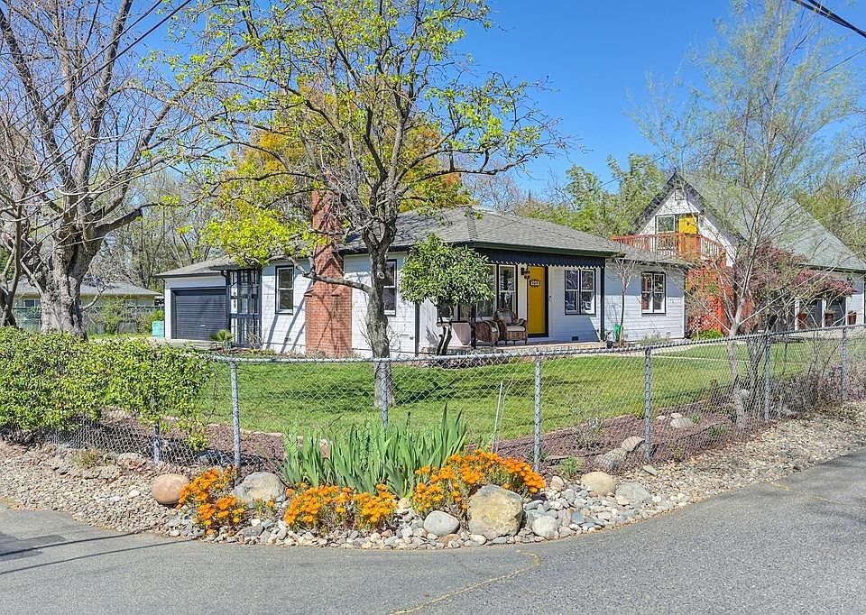 1st image of 7547 Mariposa Ave