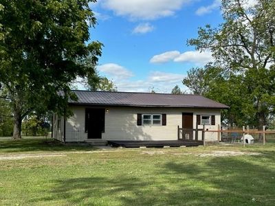682 N Maple St, Bronaugh, MO, 64728