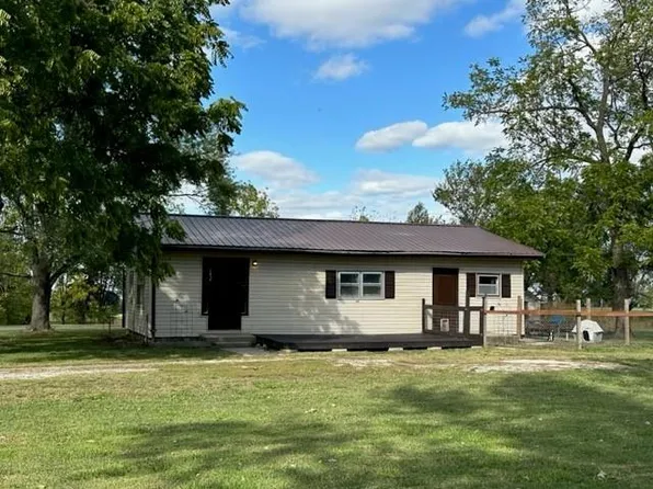 682 N Maple St, Bronaugh, MO 64728