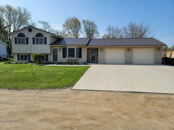 1200 Doris St, Mount Morris, MI 48458