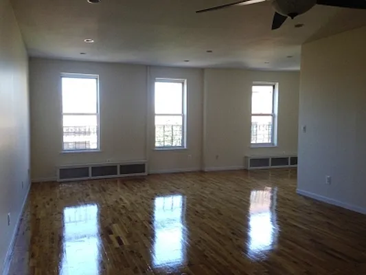 Rented by Citi Habitats | media 3