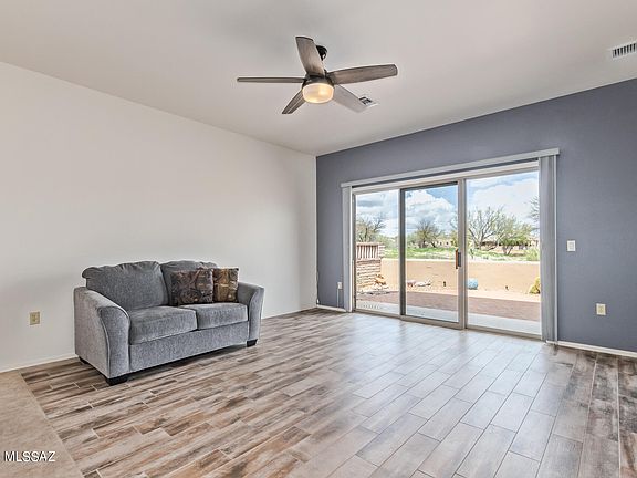 5th image of 870 W Calle De La Pelotita
