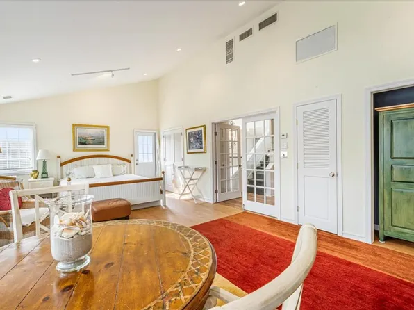 154-45 Riverside Drive image 18 of 38