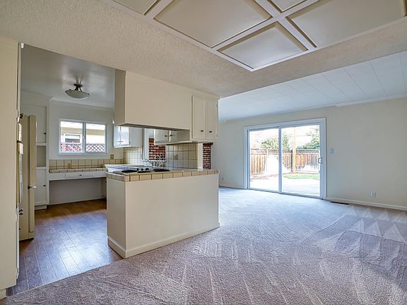 4th image of 960 Orchid Way