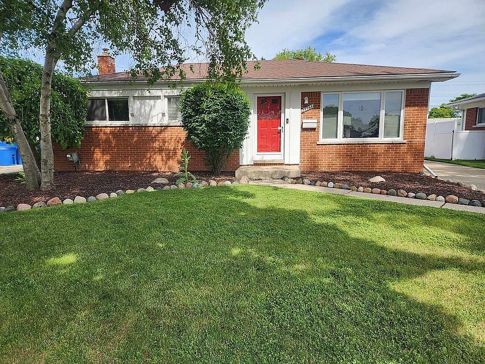 1st image of 27364 Marilyn Dr