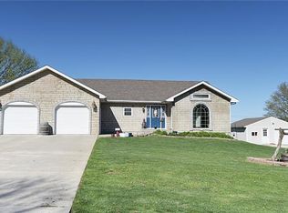 2133 Sportsman Rd, Trenton, MO 64683