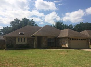 128 NE Brushy Mound Rd, Burleson, TX 76028