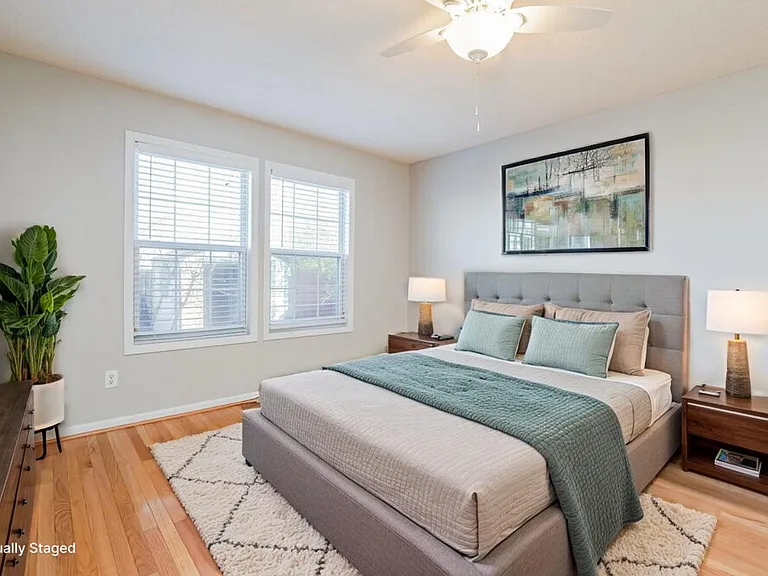 4301 Mantua Way — Photo 13