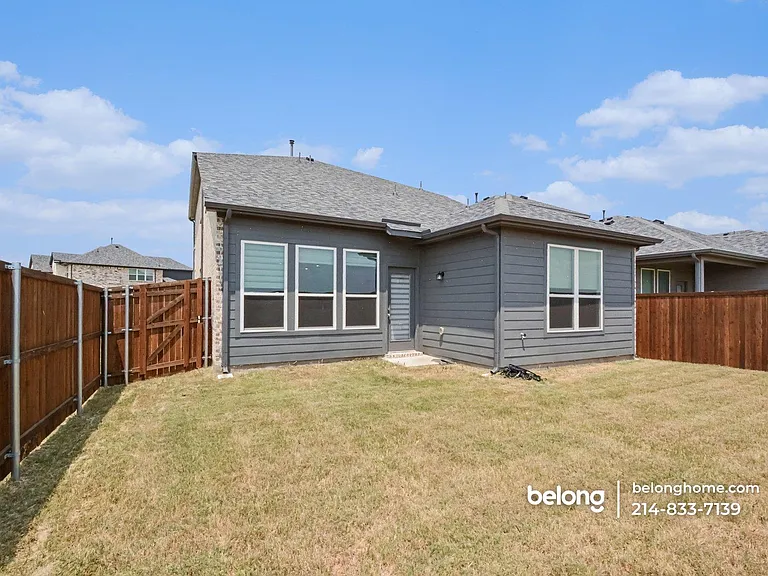 905 Sicily Blvd — Photo 20