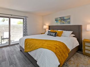 400 W Bradshaw Ln, Palm Springs, CA 92262