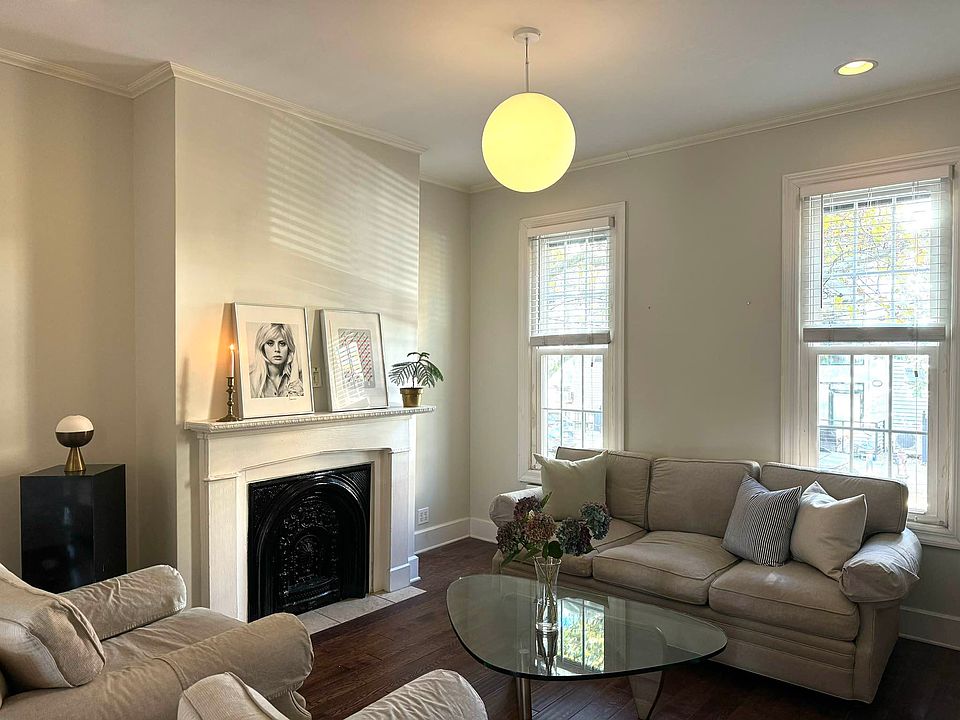 1st image of 94 Herbert St Floor 1