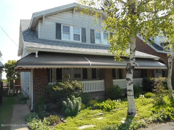 1021 E Broad St, Hazleton, PA 18201