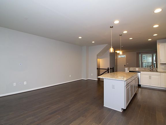 5th image of 4543 Tinder Box Cir