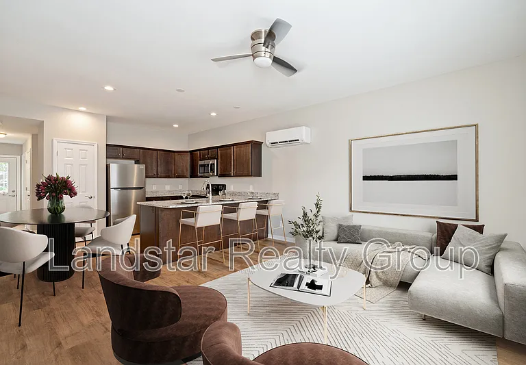 7310 Tiger Way #102 — Photo 3