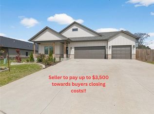 2204 Riggins Ave, Pea Ridge, AR 72751