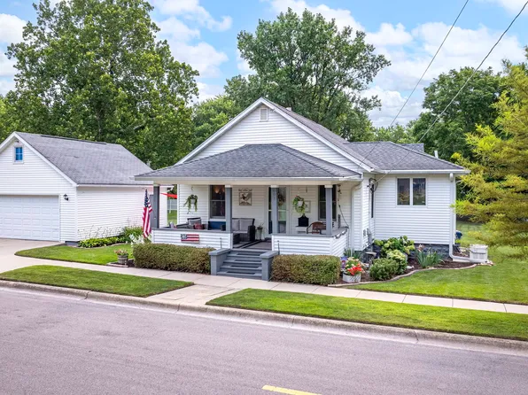 603 Oak St, Morris, IL 60450