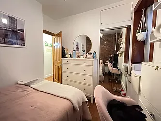 Rented by KNOCKKNOCK LLC