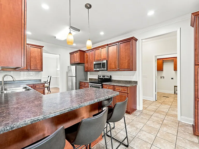 494 Asset Pkwy — Photo 29