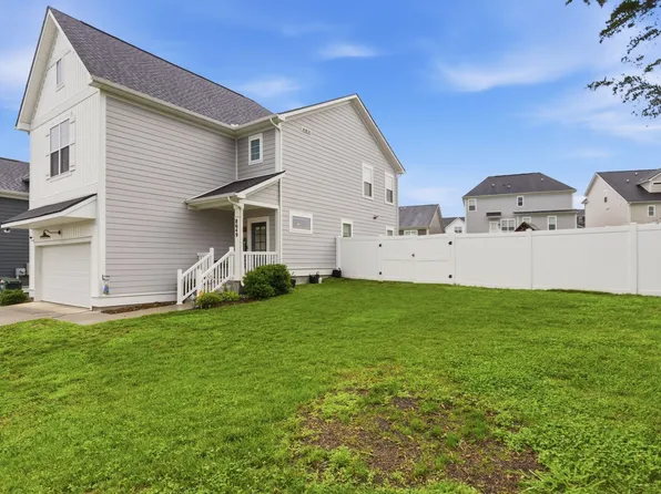 8649 Lawson Dr, Antioch, TN 37013