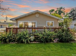 118 E Ypsilanti Ave, Pontiac, MI 48340