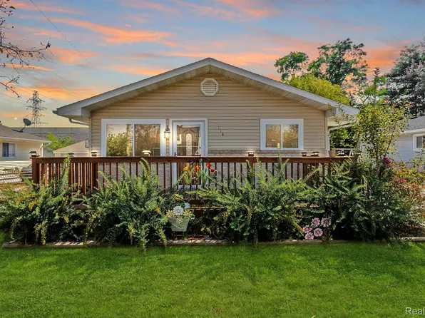 118 E Ypsilanti Ave, Pontiac, MI 48340