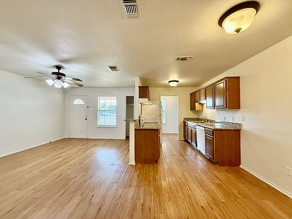 2nd image of 1017 Keller Ave