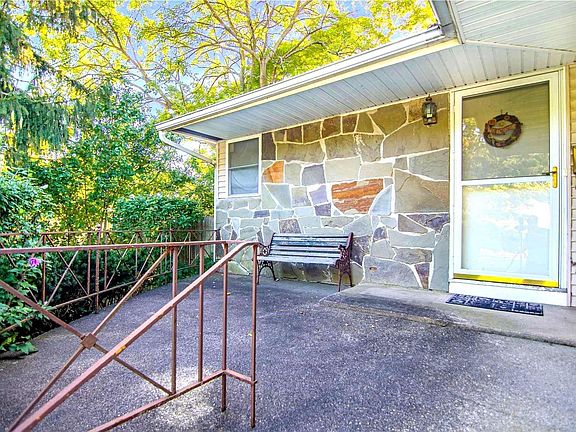 2nd image of 163 Eastwood Blvd