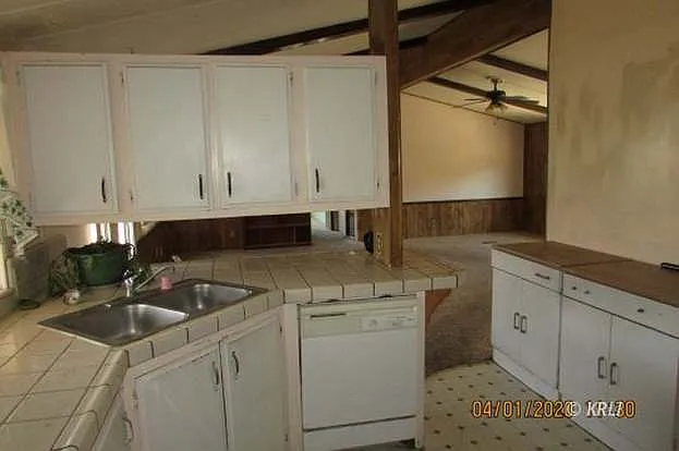 523 Piute St — Photo 21